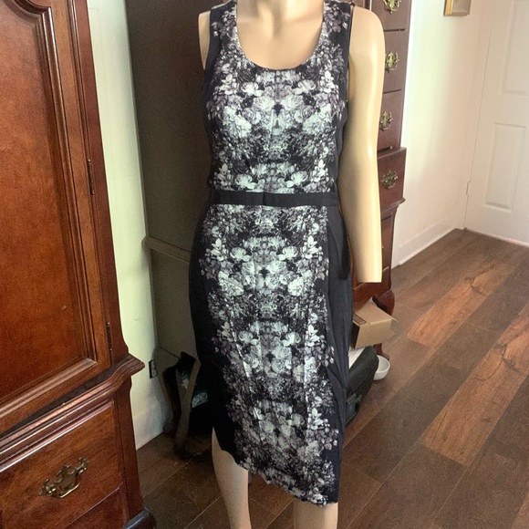 Nicole Miller Dresses & Skirts - Nicole Miller Artelier Dress